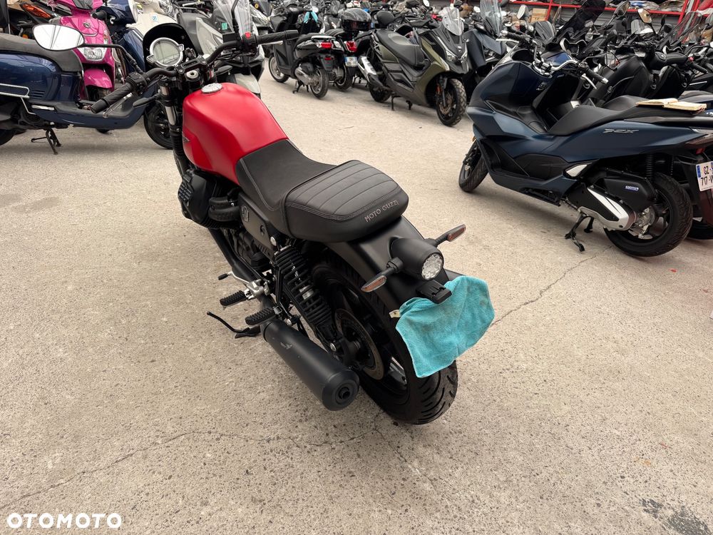 Moto Guzzi V85 - 5