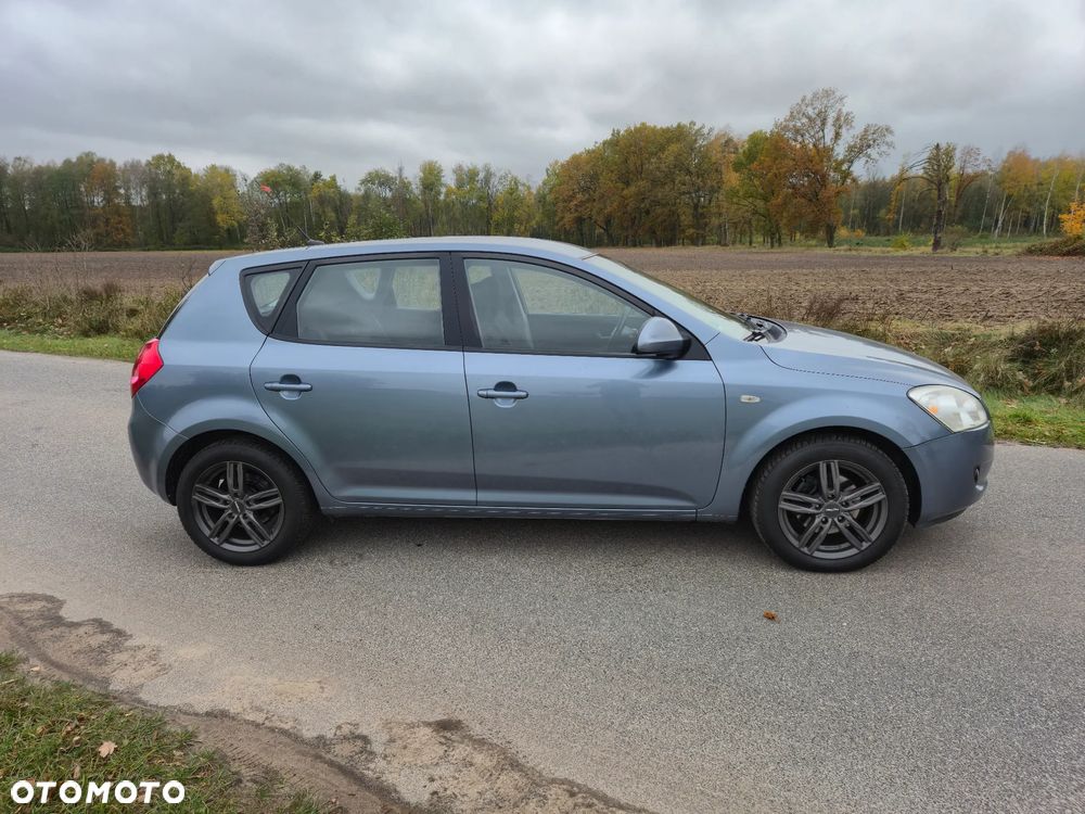 Kia Ceed Cee'd 1.6 Crdi Comfort - 14