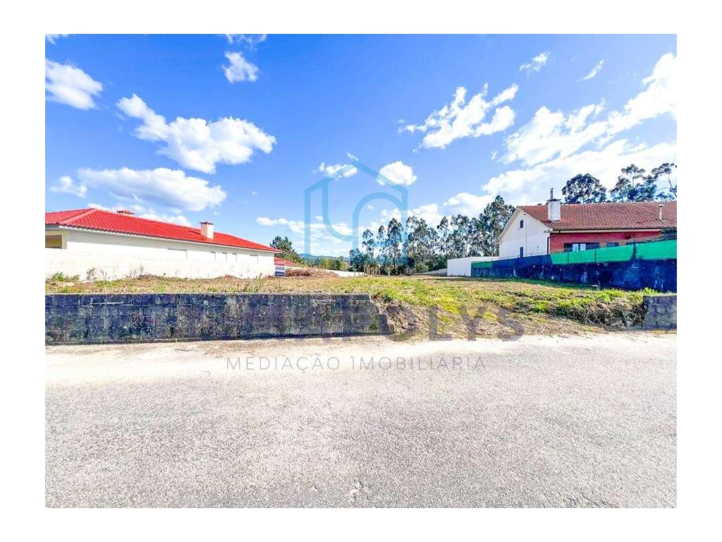 Terreno para construção em Alvarães - Grande imagem: 3/3