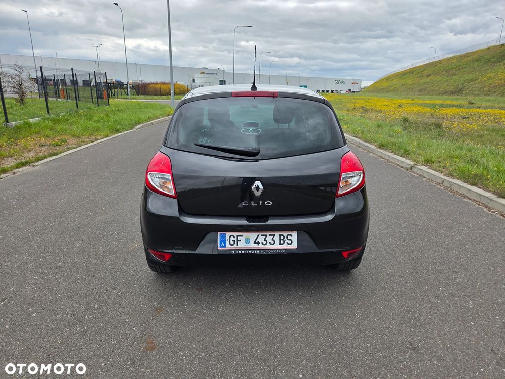 Renault Clio 1.2 16V 75 nightDay - 6