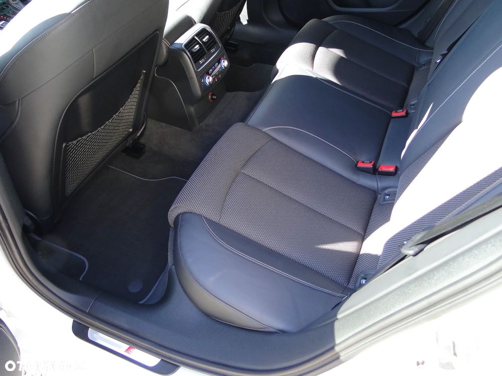 Audi A6 Avant 2.0 TFSI Quattro S tronic - 17