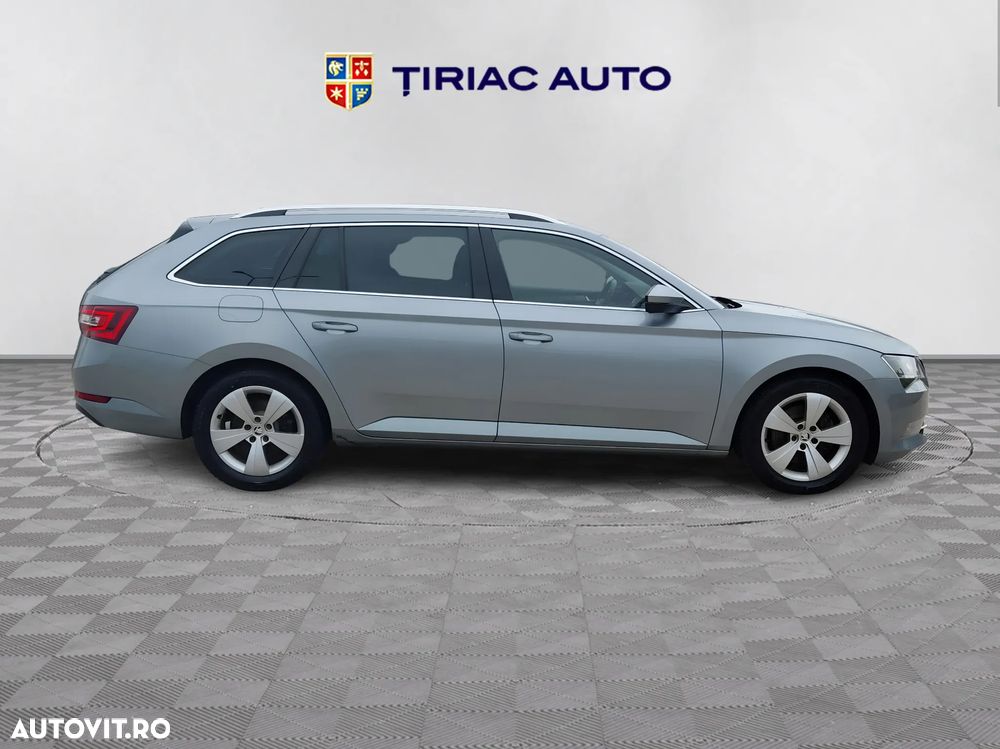 Skoda Superb 2.0 TDI DSG Style - 7