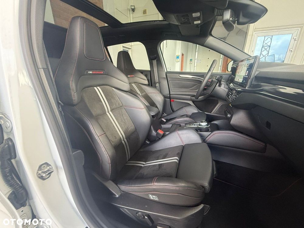 Ford Focus - 12