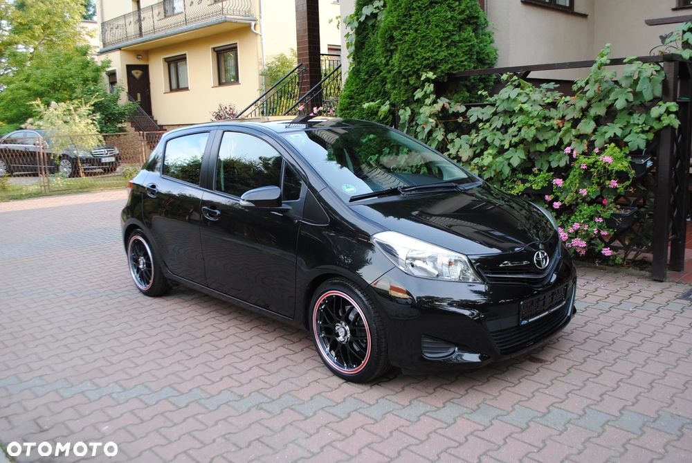 Toyota Yaris 1.0 Premium - 15