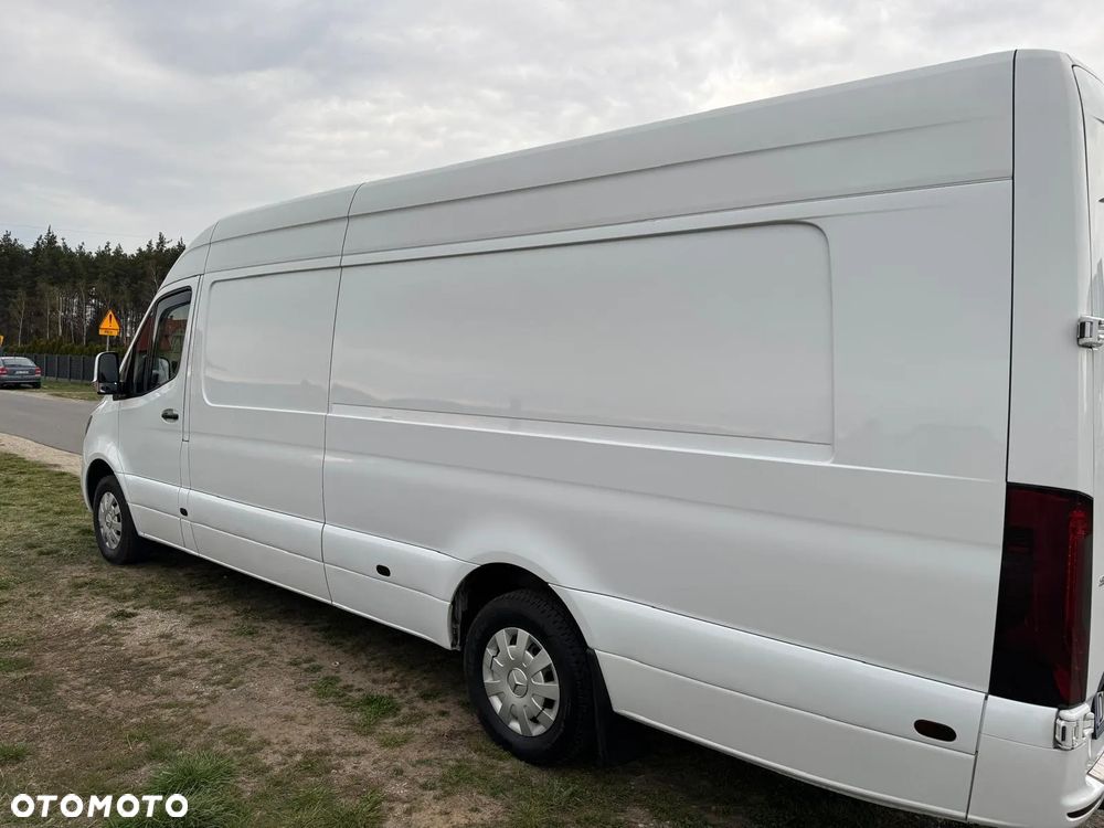 Mercedes-Benz Sprinter - 14