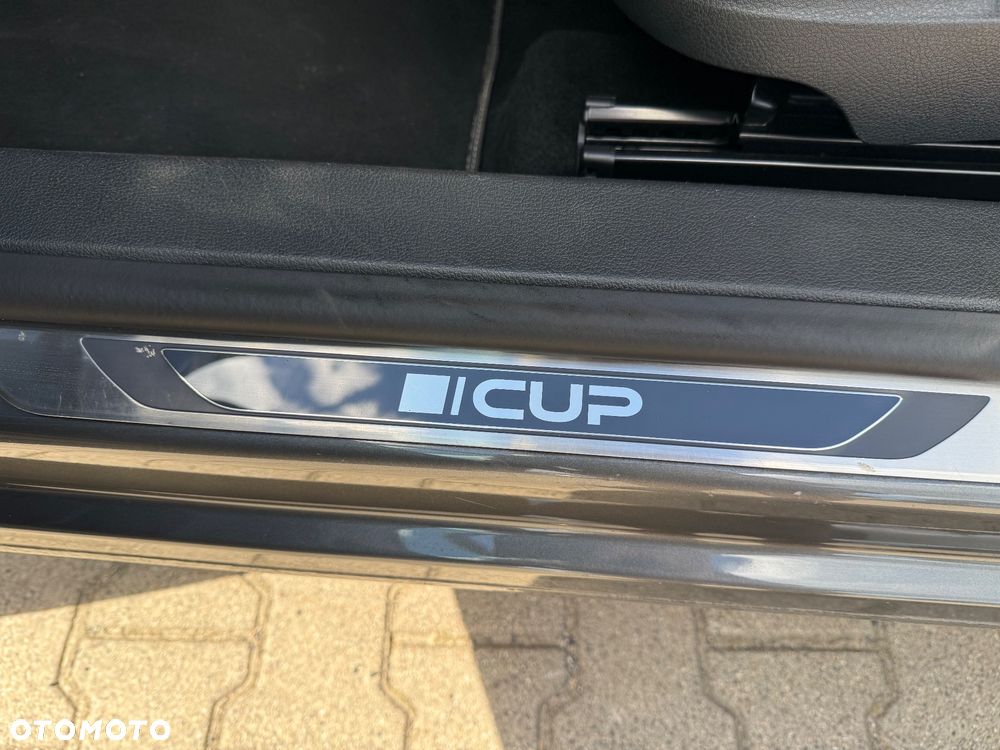 Volkswagen Tiguan - 20