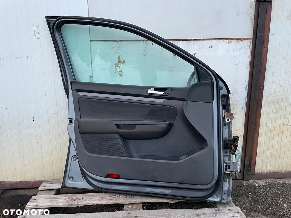 Drzwi kompletne przednie lewe i prawe do Volkswagen GOLF V/VI kombi, europa, lakier LD7X - 4