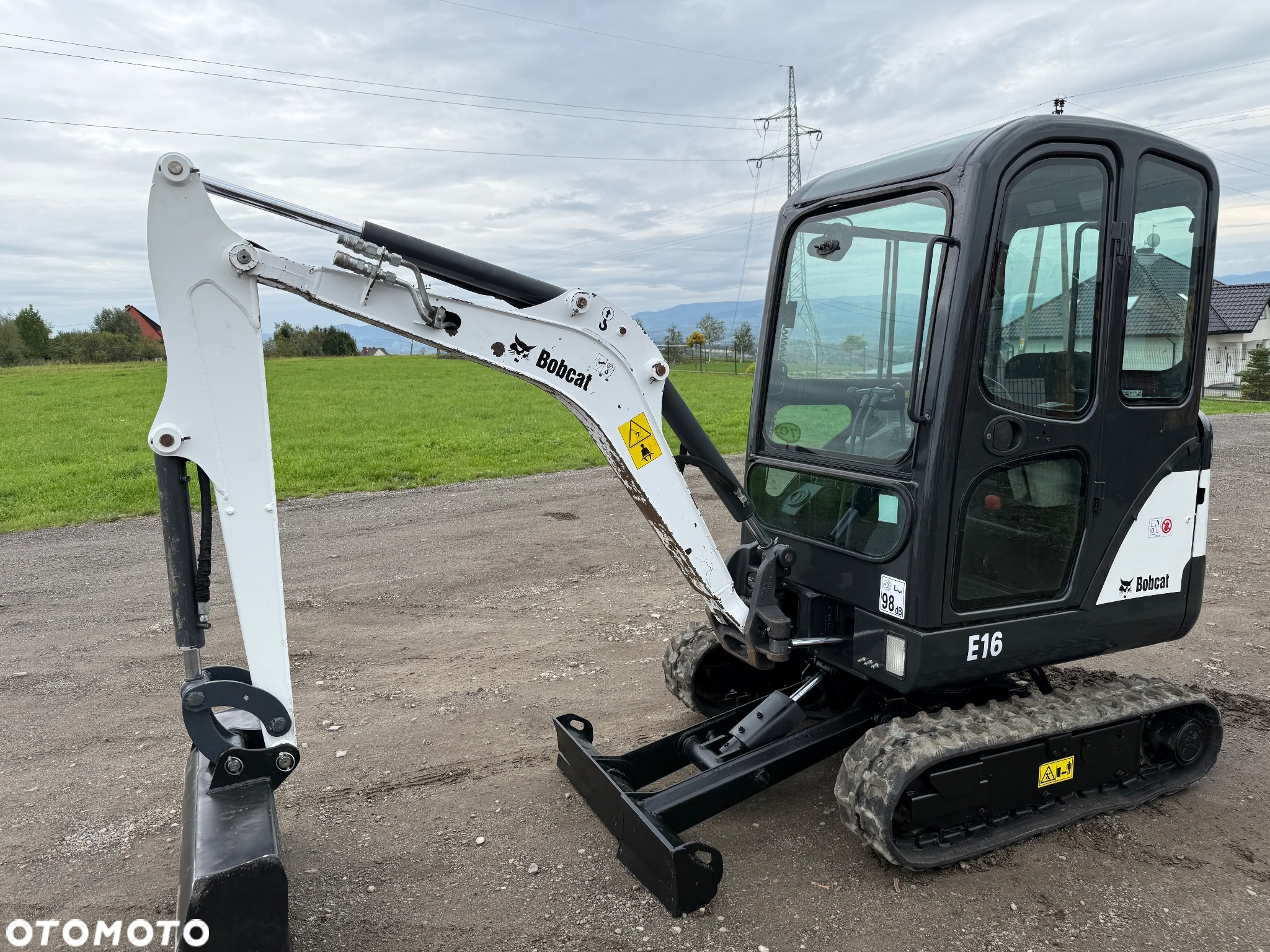 Bobcat E16 - 5