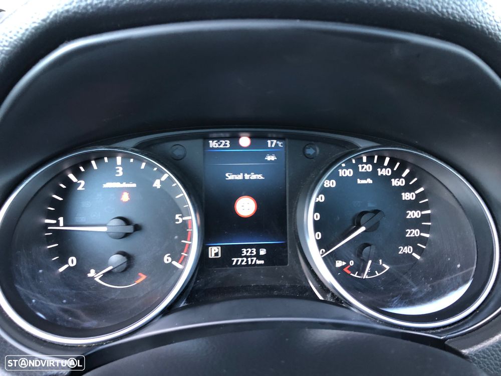 Nissan Qashqai 1.5 dCi N-Connecta DCT - 33