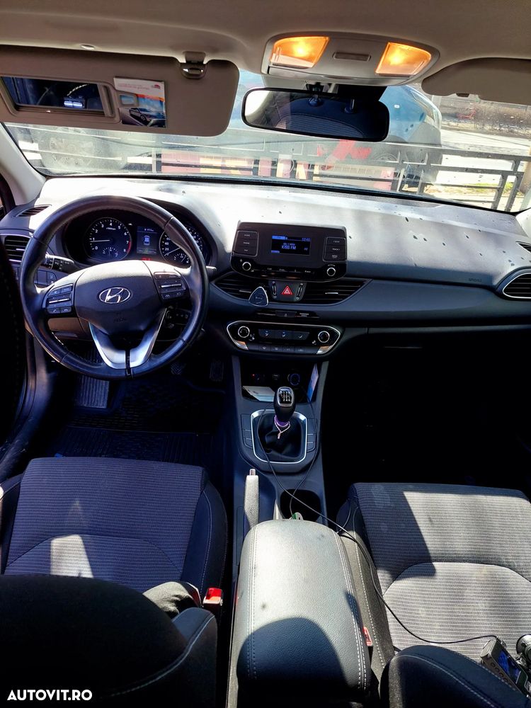 Hyundai i30 1.5 110CP 5DR M/T Comfort - 3