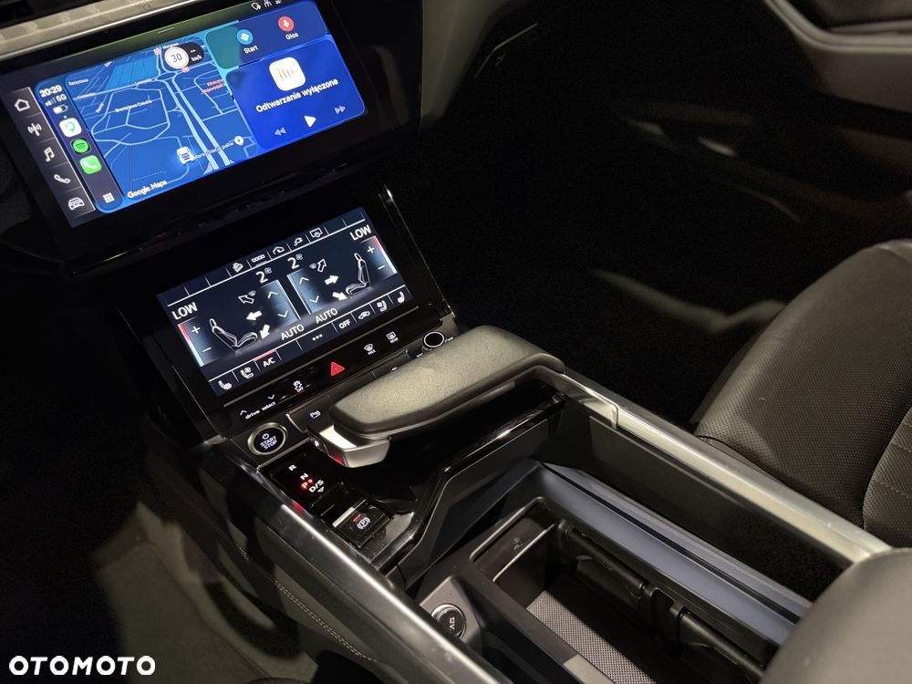 Audi e-tron 55 Quattro S Line - 17