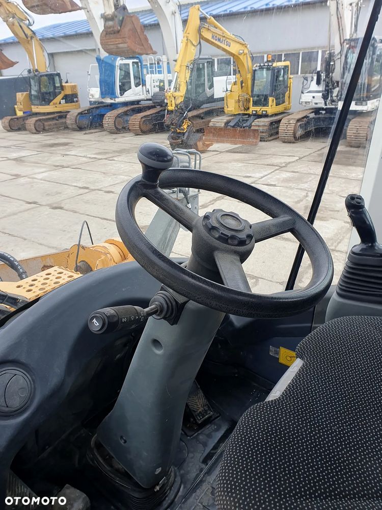 Liebherr L524 - 4