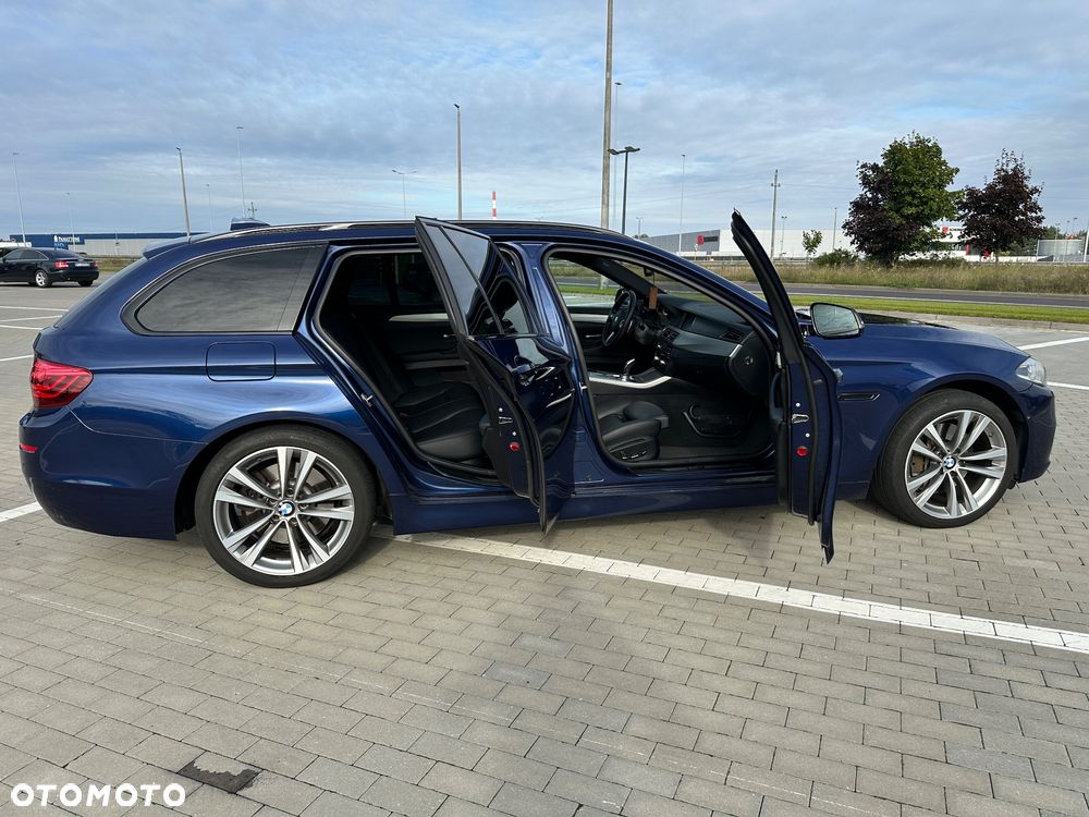 BMW Seria 5 530d xDrive Touring Sport-Aut - 4