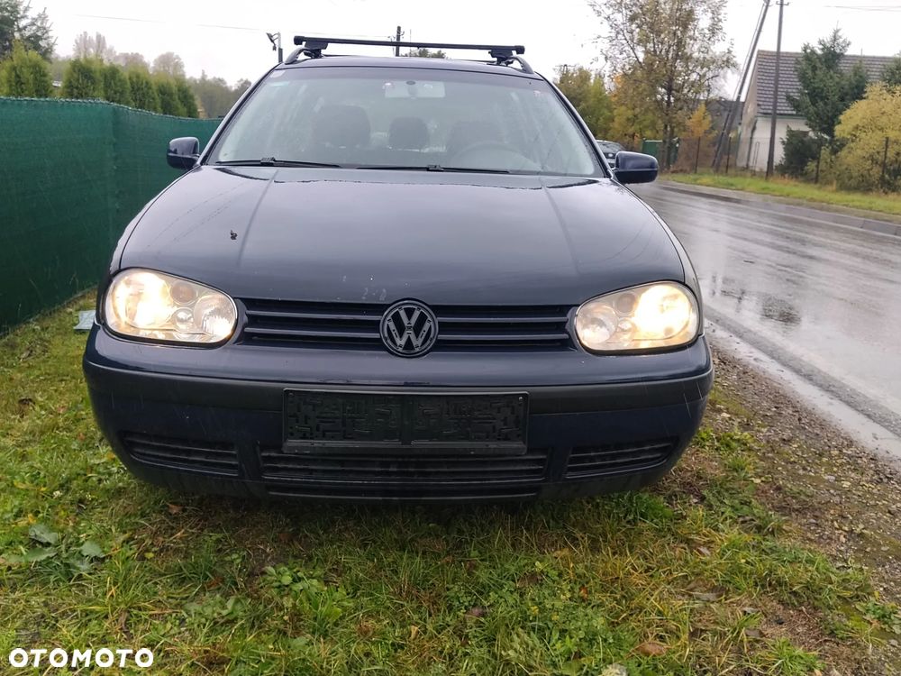 Volkswagen Golf - 1