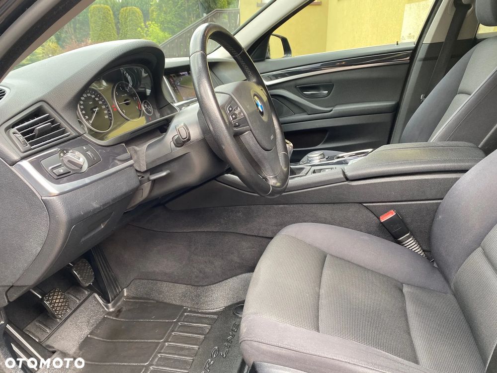 BMW Seria 5 520d - 17