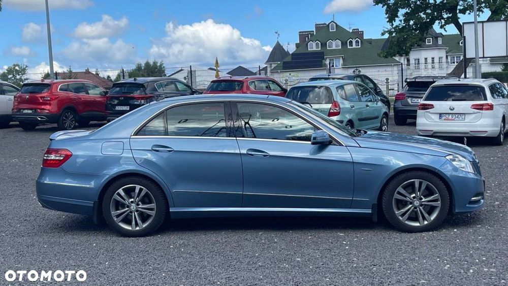 Mercedes-Benz Klasa E 350 CDI 4-Matic BlueEff Elegance - 4
