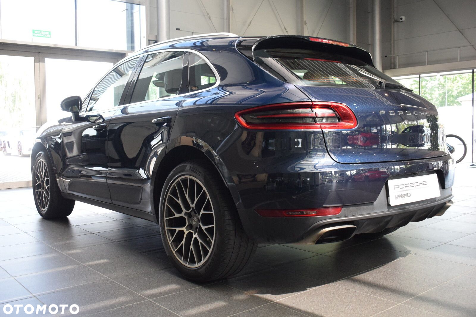 Porsche Macan - 2