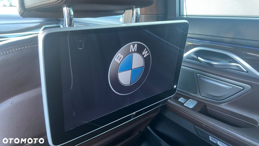 BMW Seria 7 750d xDrive - 25