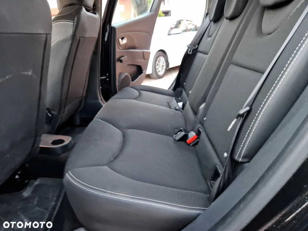 Renault Clio 1.2 16V Alize - 16