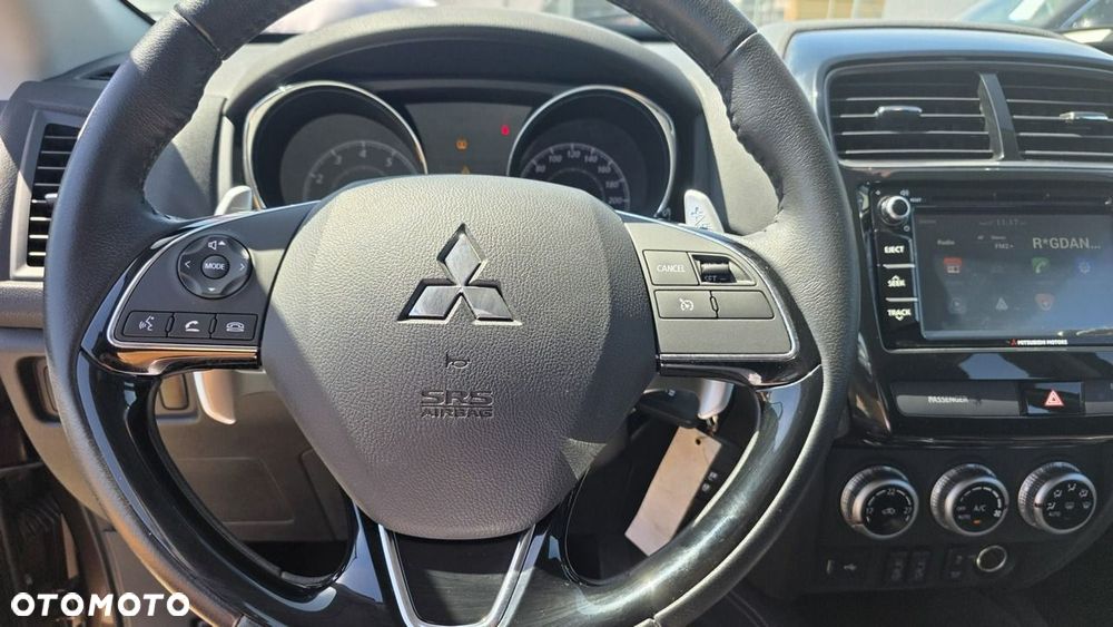 Mitsubishi ASX - 10