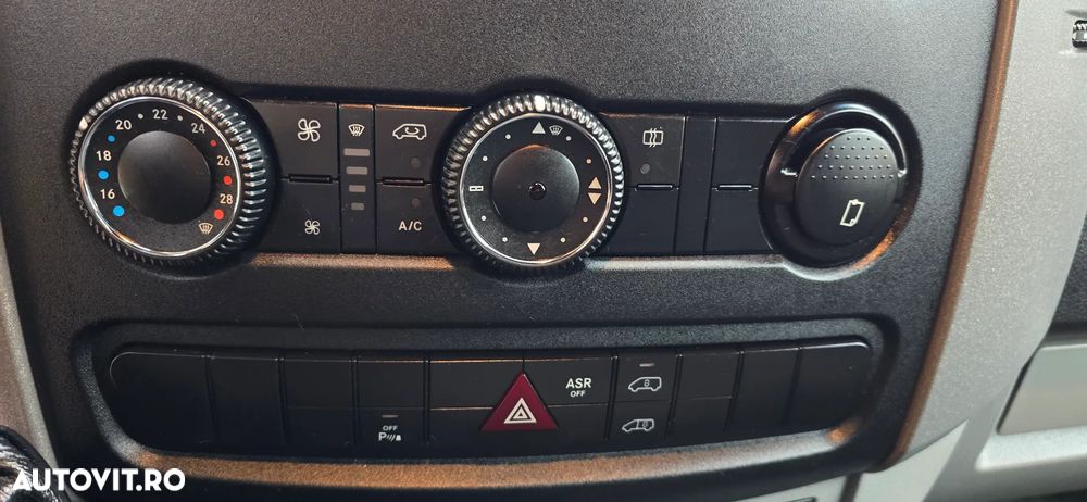 Mercedes-Benz Sprinter - 31