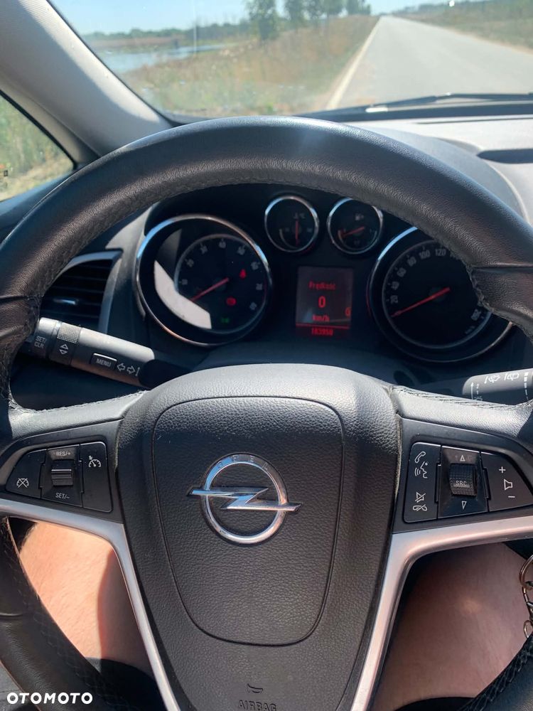 Opel Astra 1.4 T Cosmo EU6 - 9