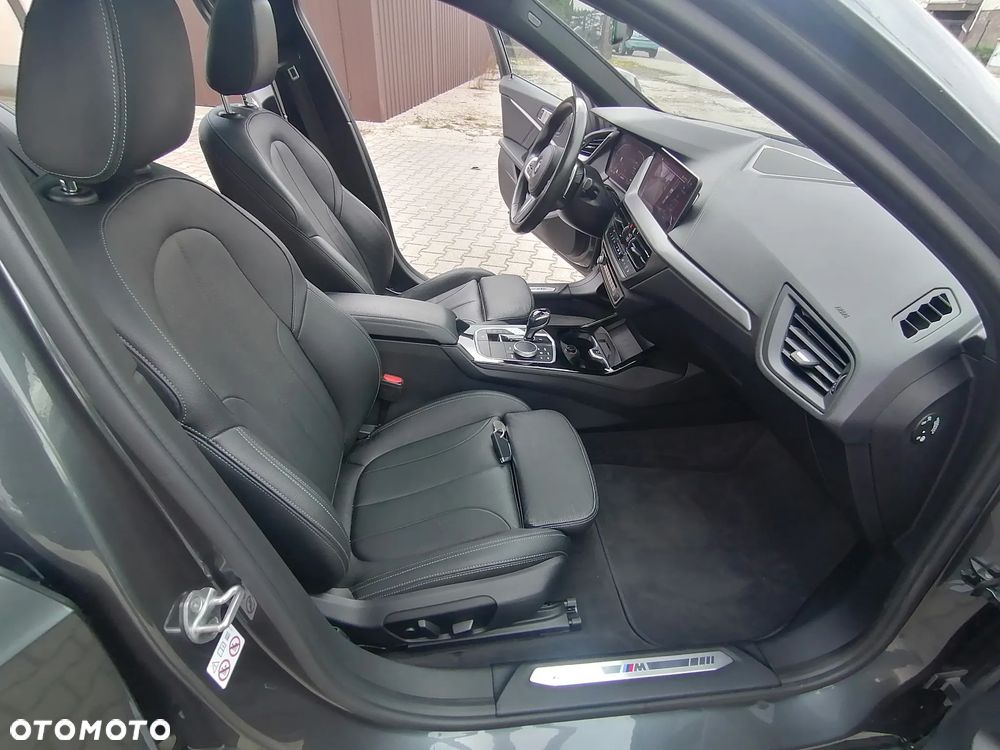 BMW Seria 1 120d M Sport - 27