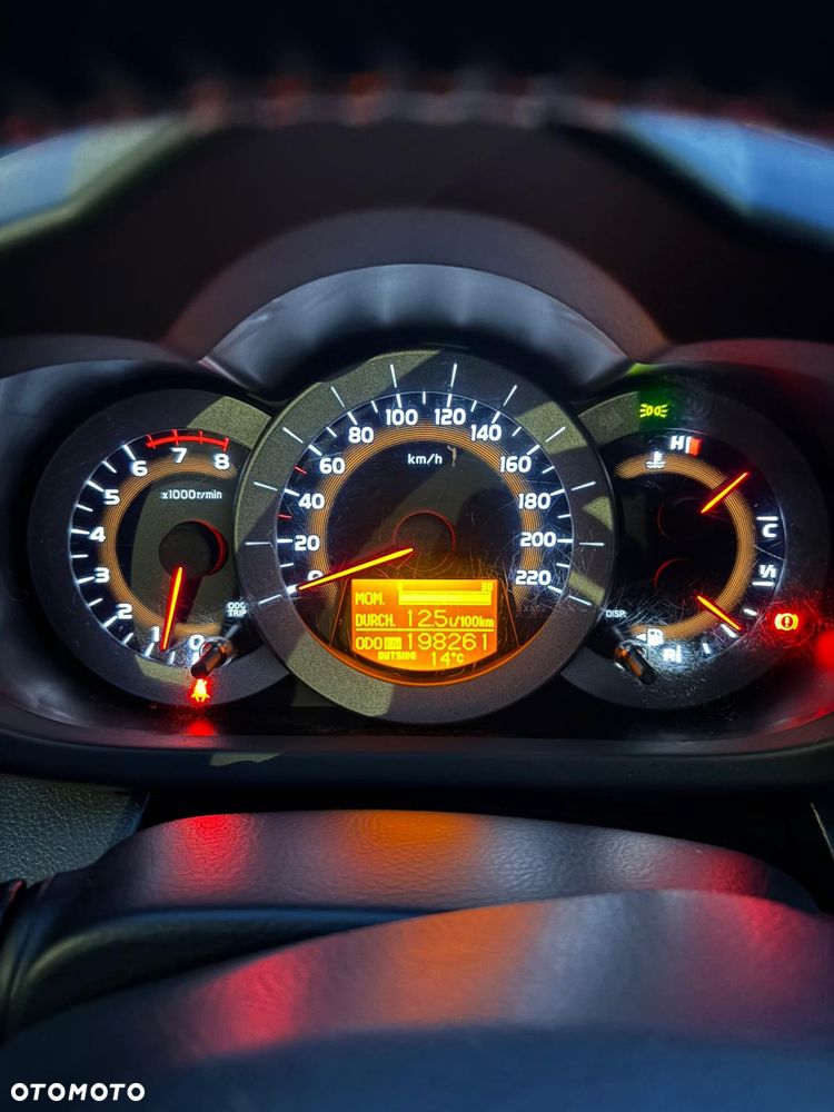 Toyota RAV4 2.0 4x4 - 7