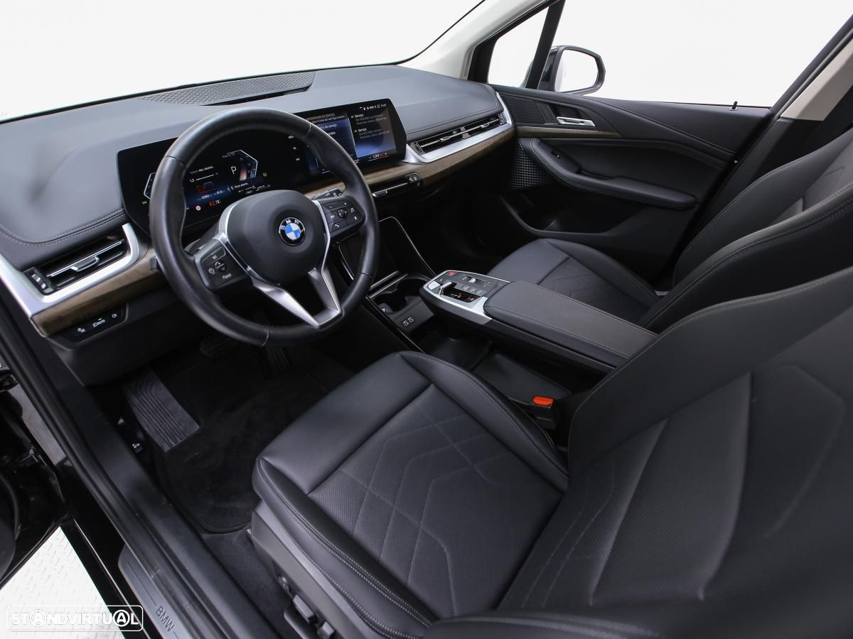 BMW 218 Active Tourer i Aut. Luxury Line - 8