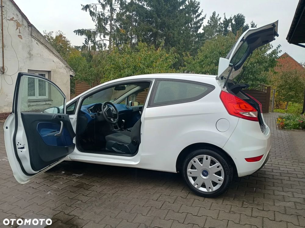 Ford Fiesta 1.3 - 10