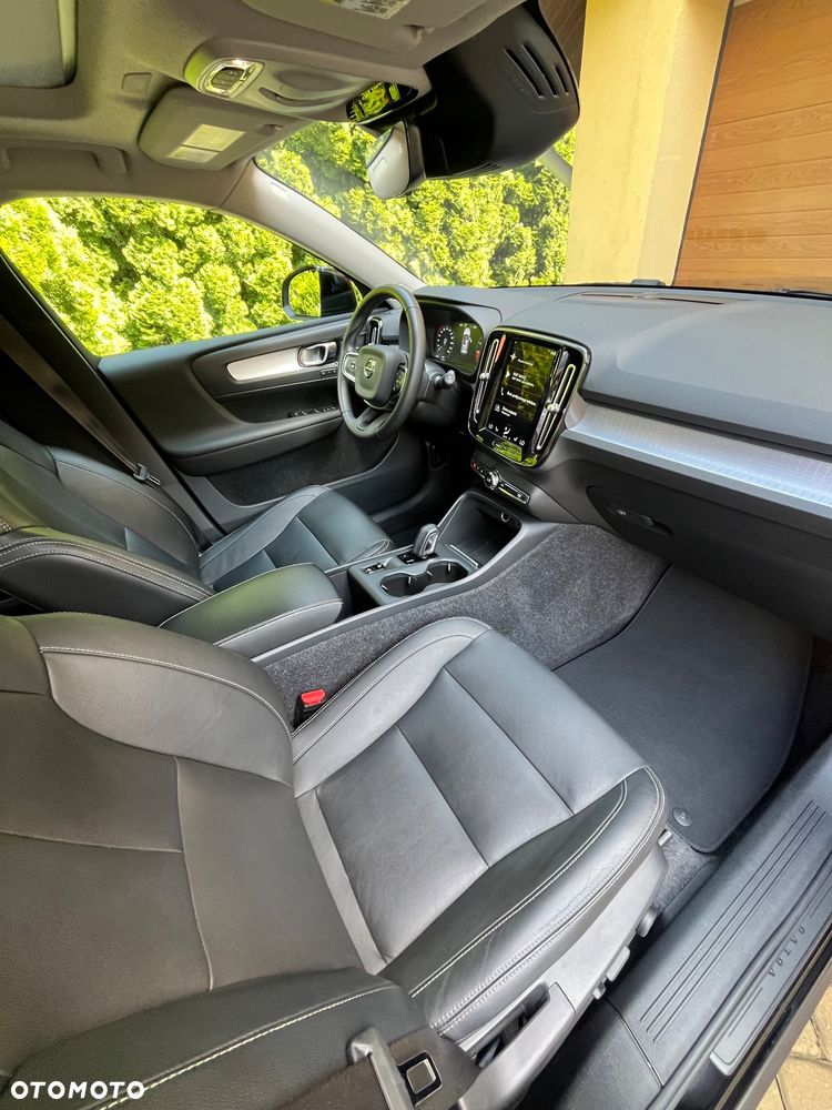 Volvo XC 40 T5 AWD Momentum (Intro Edition) - 18