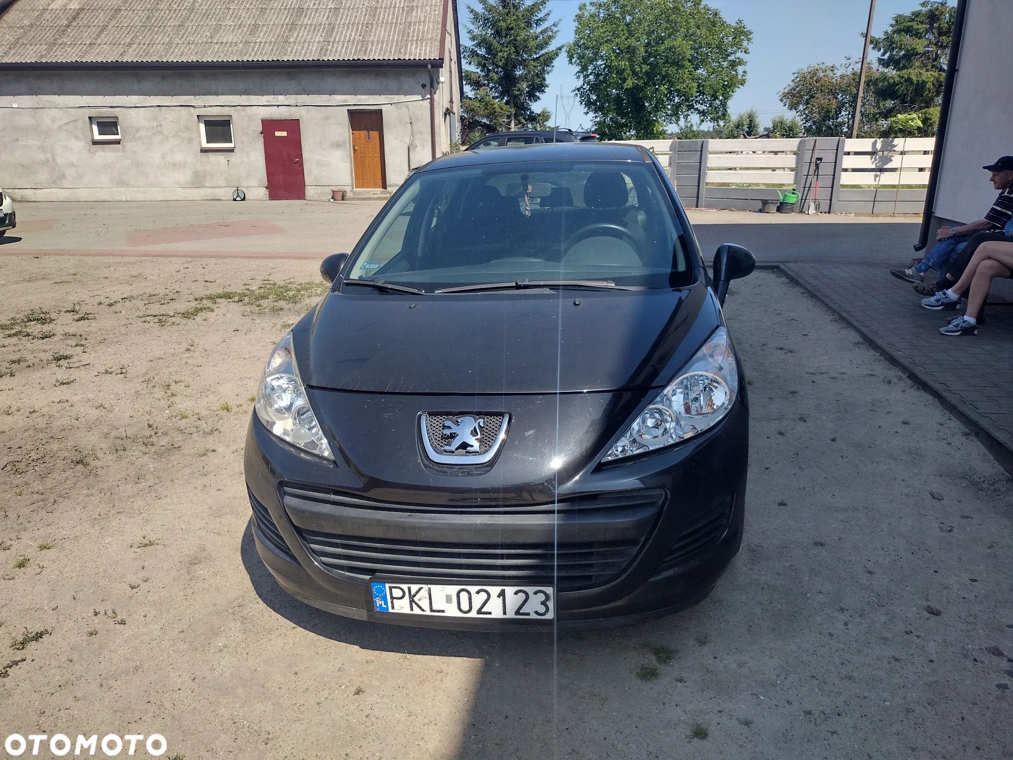 Peugeot 207 - 1