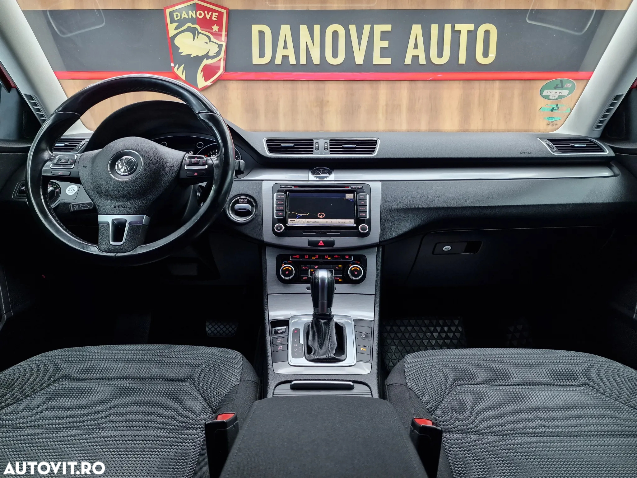 Volkswagen Passat - 19