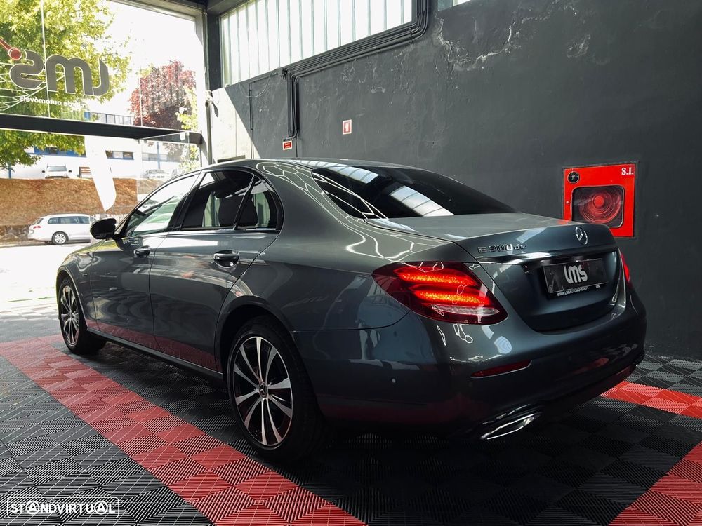 Mercedes-Benz E 300 de Exclusive Line - 11