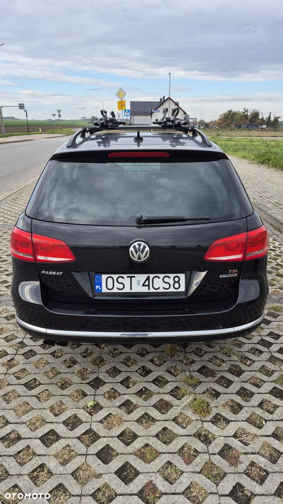 Volkswagen Passat - 4