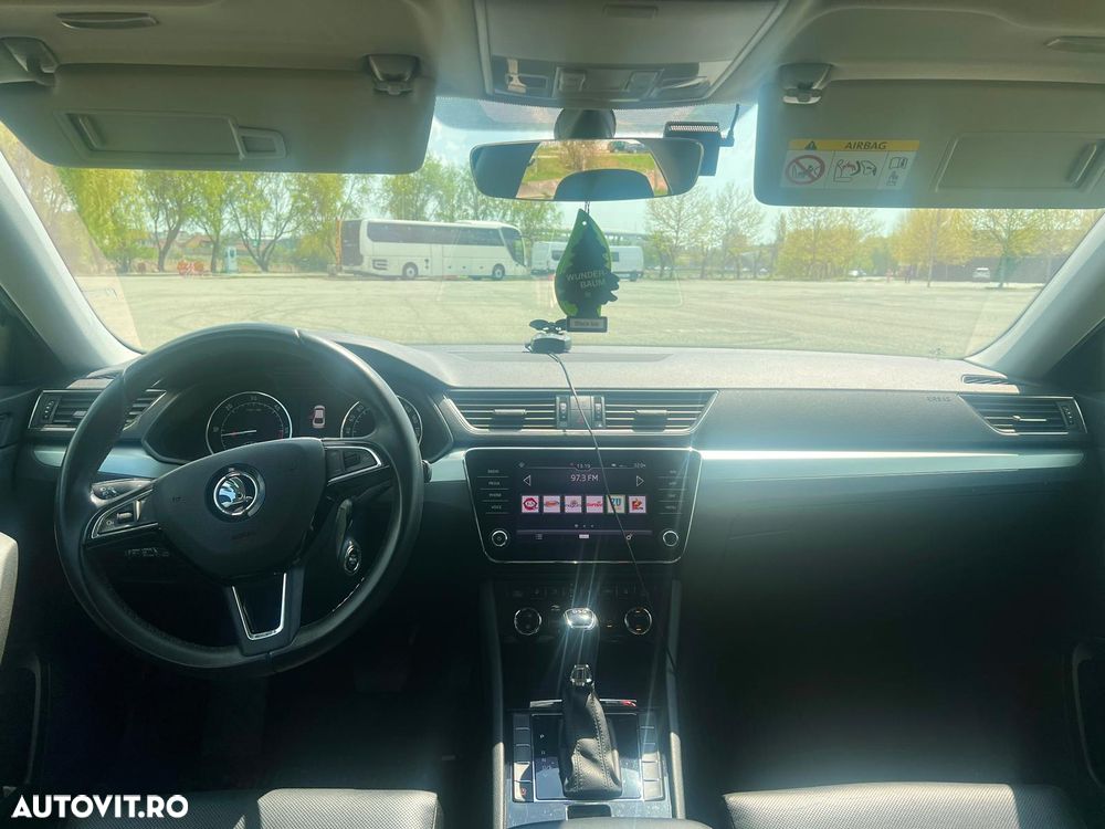 Skoda Superb 2.0 TDI DSG Style - 9