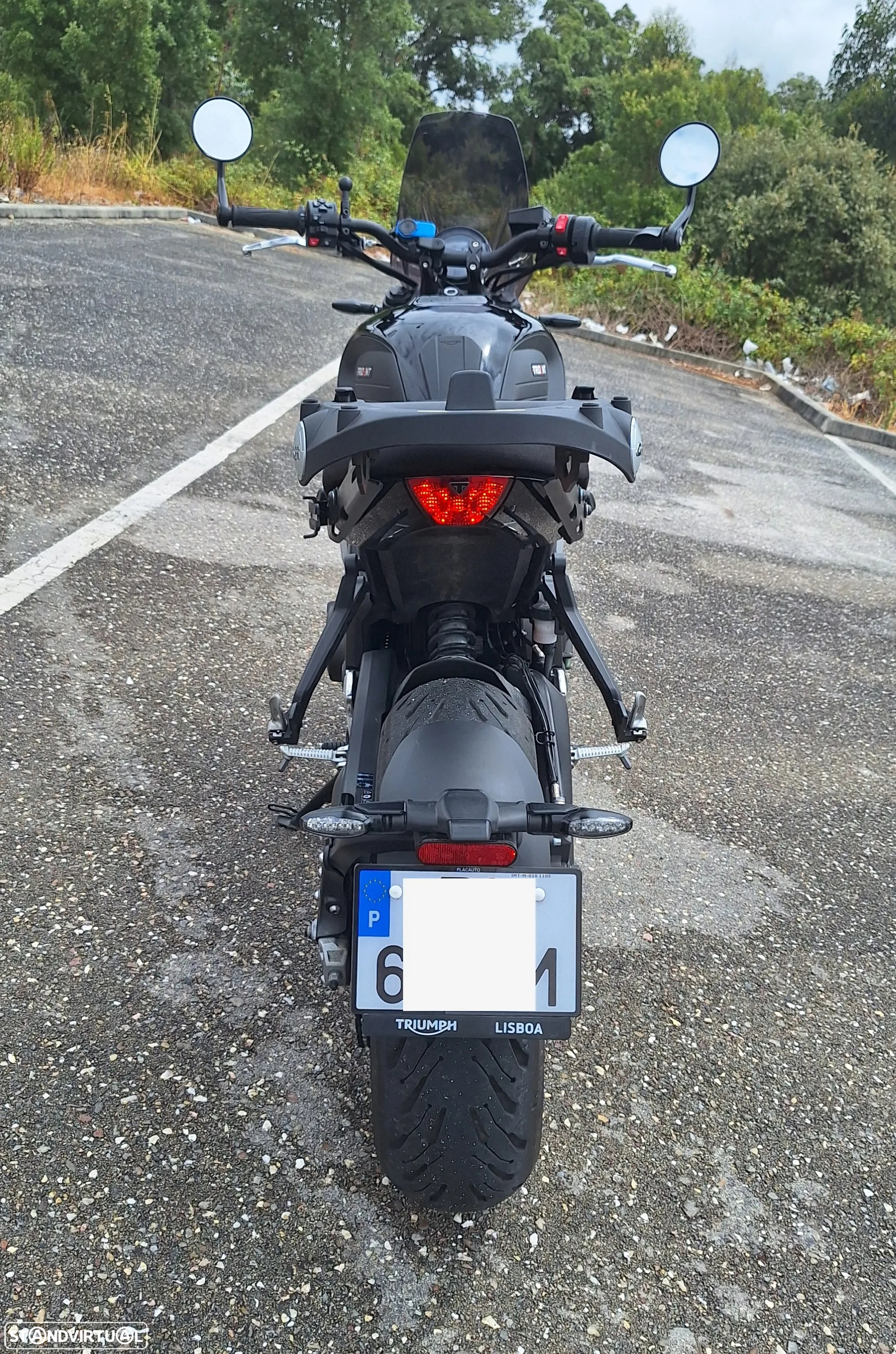 Triumph Trident - 4