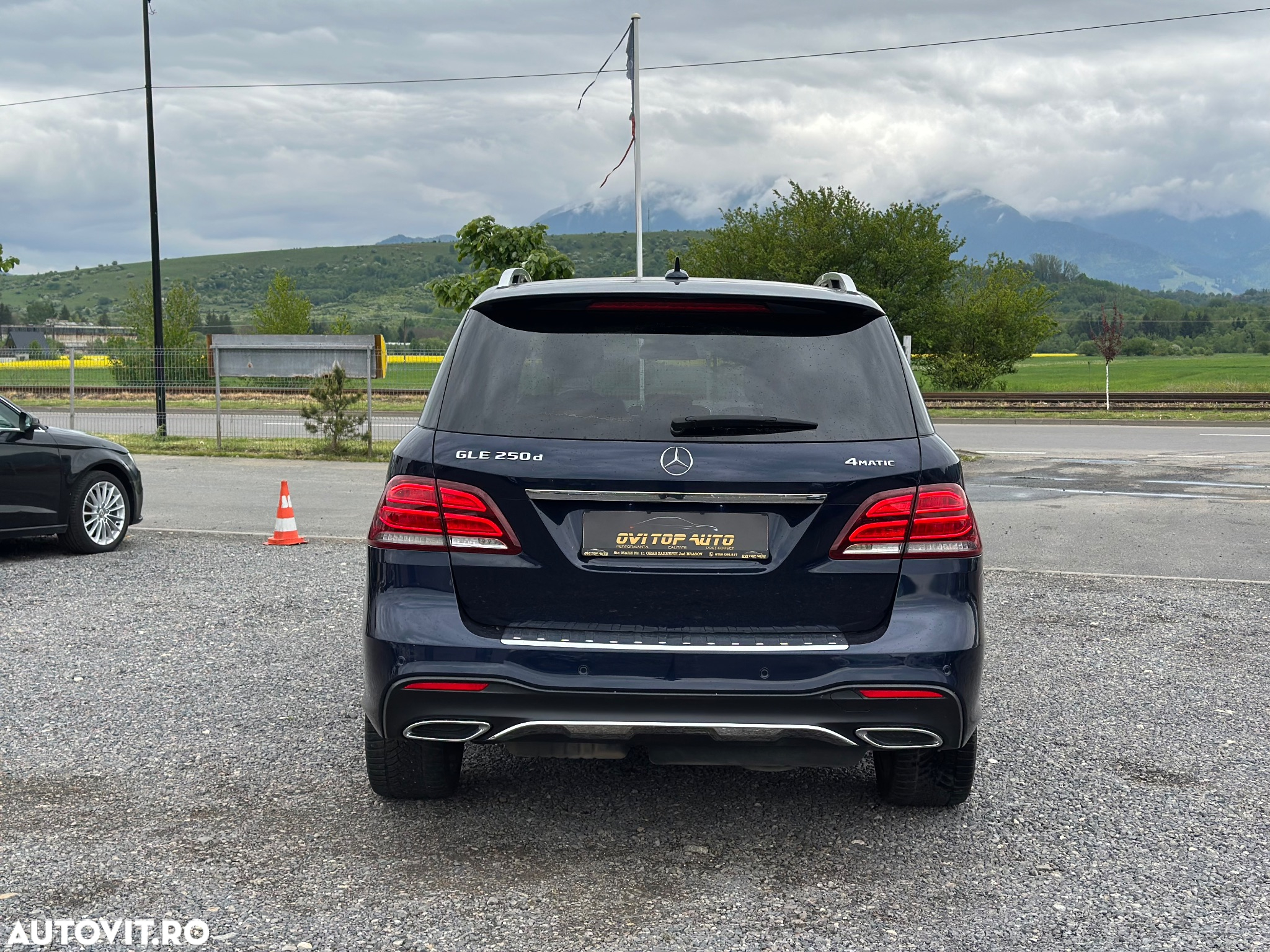 Mercedes-Benz GLE 250 d 4Matic 9G-TRONIC AMG Line - 5