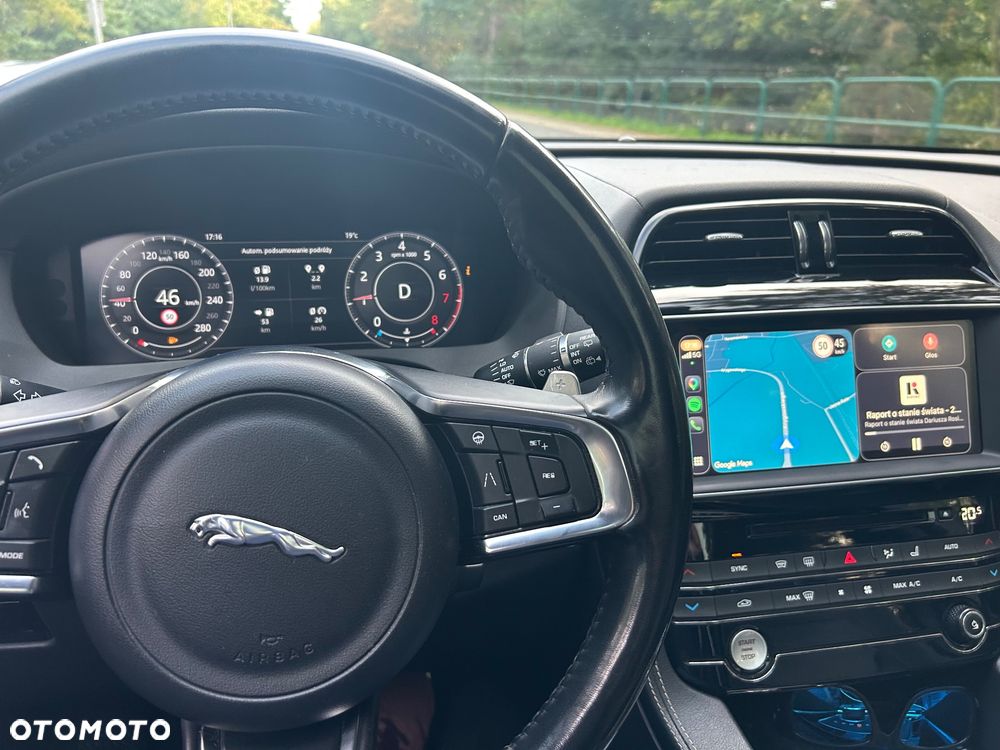 Jaguar F-Pace - 2