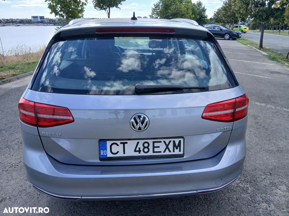 Volkswagen Passat 2.0 TDI DSG Comfortline - 5