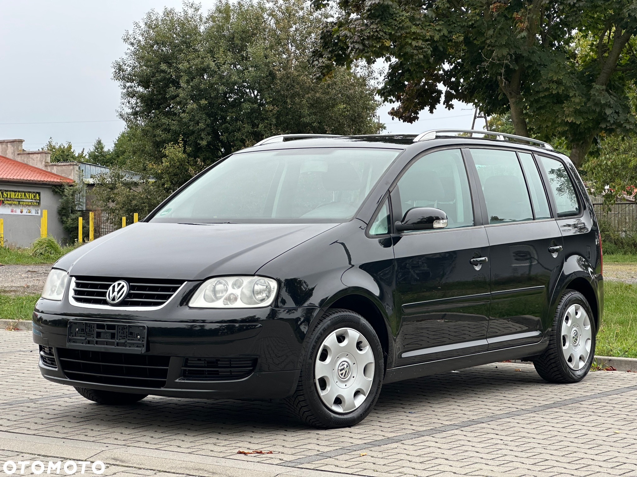 Volkswagen Touran - 3