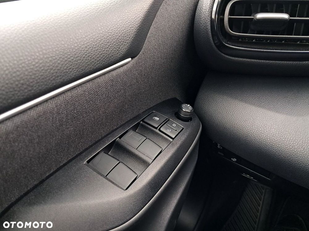 Toyota Yaris Hybrid 1.5 Style - 14