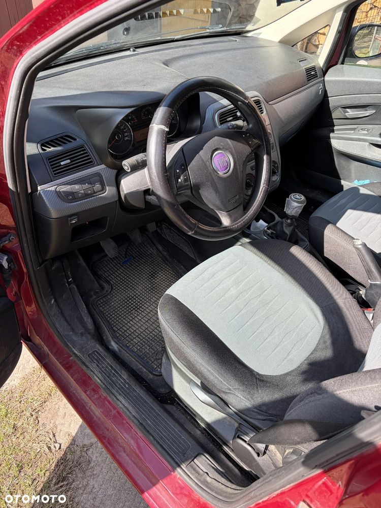 Fiat Grande Punto - 6