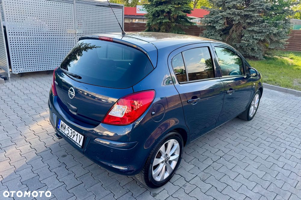 Opel Corsa 1.4 16V 150 Jahre - 11