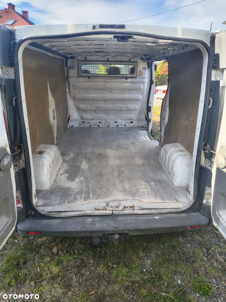 Opel Vivaro 2005 photo 4