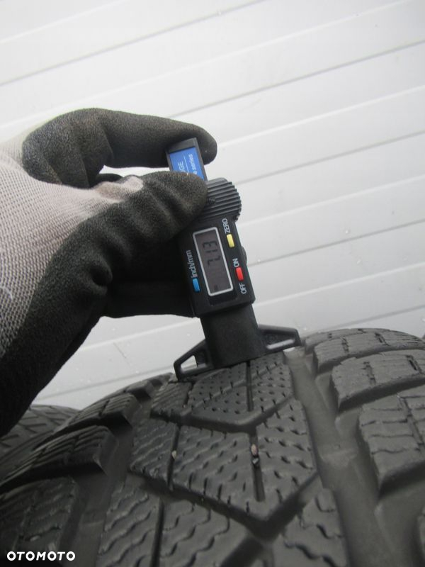 OPONY ZIMA 4szt PIRELLI WINTER SOTTOZERO 3 215/55R17 94H - 4