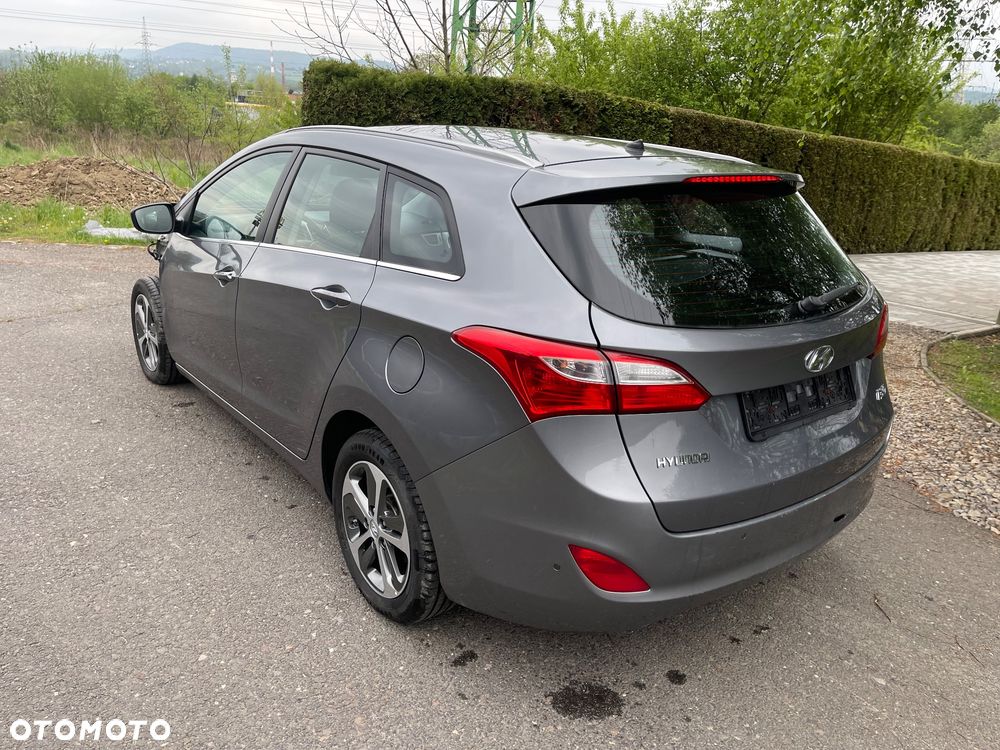 Hyundai i30 i30cw 1.4 CRDi Trend - 9