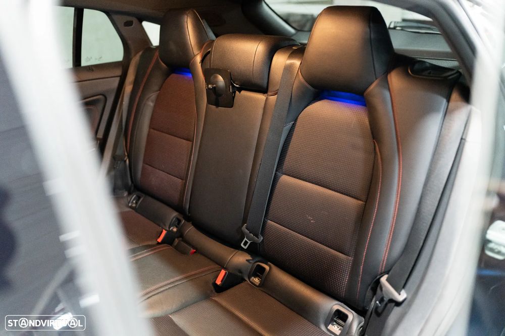 Mercedes-Benz CLA 220 (CDI) d 7G-DCT AMG Line - 36