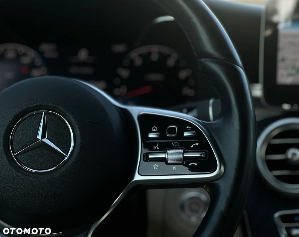Mercedes-Benz Klasa C 300 4MATIC 9G-TRONIC - 17