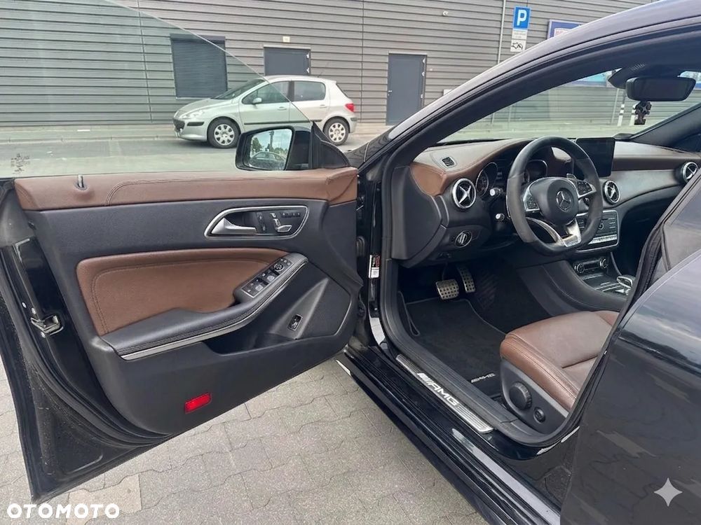 Mercedes-Benz CLA - 5